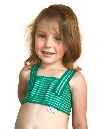 QualiBreath Pediatric torakalna opora na deklici